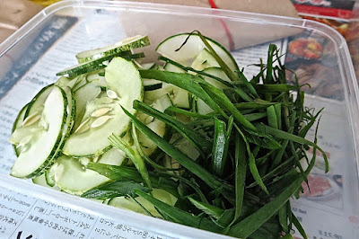 Margaret Drive Chicken Rice, cucumber spring onions