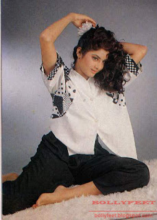 Divya bharti hot and sexy picture, wallpapers and photos