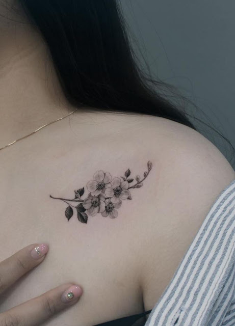 Mini tatuagens femininas 