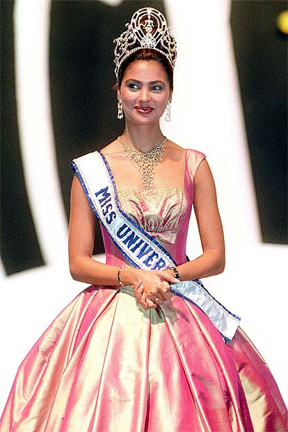 Bollywood Actress: Lara Dutta Indian Celeb Actress Lara Dutta