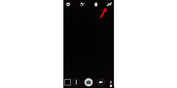  saat kau berfoto selfie dengan kamera depan Samsung Cara Unmirror Kamera Depan Samsung (3 Langkah)