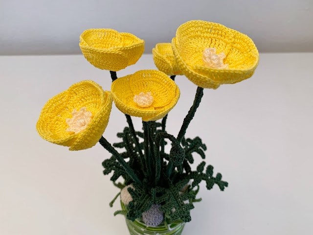 How to crochet mountain poppy flower