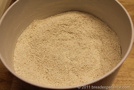 spelt-bread-pecans-raisins_0416