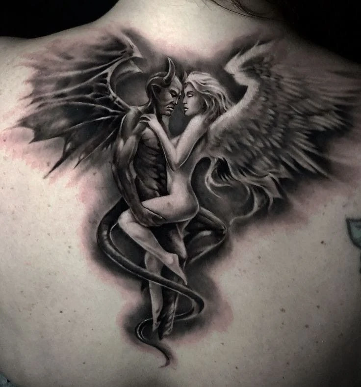 Tatuajes de ángeles femeninos