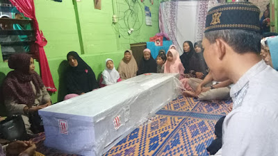 Dinsos Aceh Serahkan Jenazah TKW Aceh Tamiang pada Keluarga 