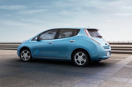 Nissan Leaf car2