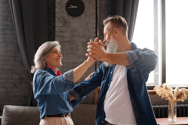 9 Beneficios del Baile en Adultos Mayores
