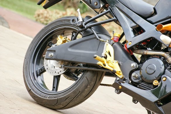 Yamaha Bison Modif - Modifikasi Yamaha Byson Ala Kawasaki Z1000 Sugomi Balu Oto ... / Salah satu contohnya adalah yamaha byson fi yang berevolusi menjadi ducati street fighter dengan modal engine guard atau tubular dan main warna.