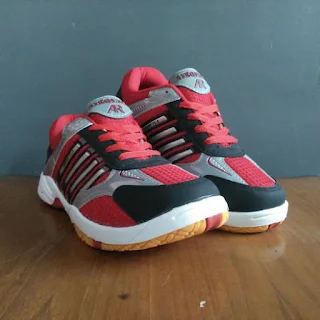 Sepatu Badminton AR