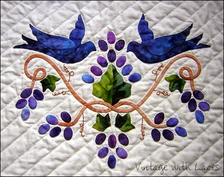 Appliqué Quilt - Vintage with Laces