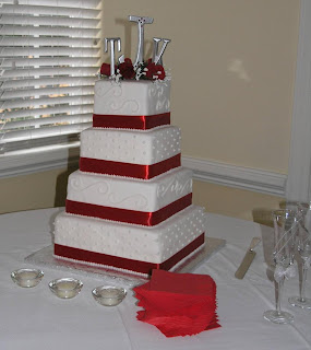 wedding cake,wedding cake pictures,cupcake wedding cakes,pictures of wedding cakes,square wedding cake designs