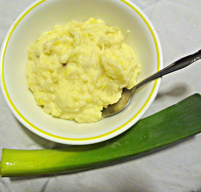 Stoemp (Mashed Potatoes with Leeks)