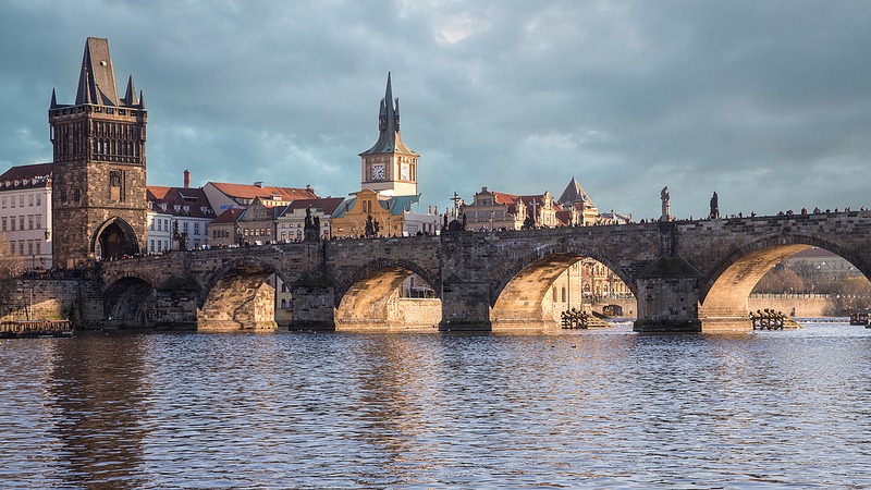 charles-bridge-2