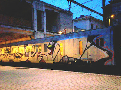 wholecar graffiti