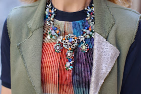 Zara statement necklace, Praio sleeveless jacket, Fashion and Cookies, fashion blogger