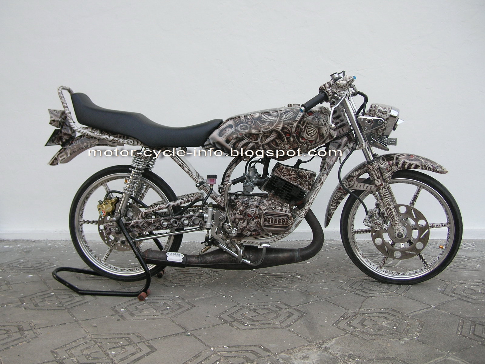 The Best Motor Modification Modif YAMAHA RX KING Airbrush Extreme