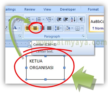  Gambar: Cara membuat tulisan rata tengah secara horizontal di dalam kotak teks Microsoft Word