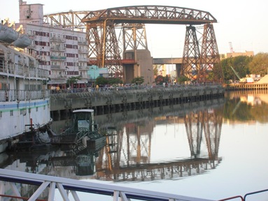 puente-nicolas-avellaneda-y-viejo-puente-de-hierro-la-boca-buenos-aires-argentina