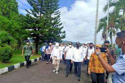 Suharso Monoarfa dan Sakti Wahyu Trenggono Tinjau Lokasi Ambon New Port dan Pelabuhan Terintergrasi