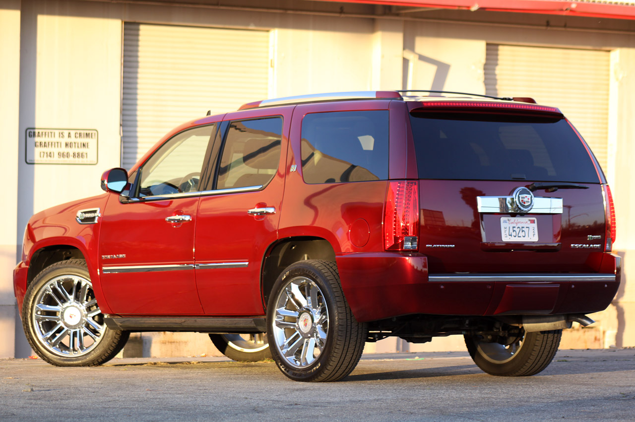 2012 CADILLAC ESCALADE HYBRID PLATINUM WALLPAPERS