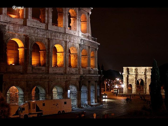 Italy at Night - Awesome Photos...