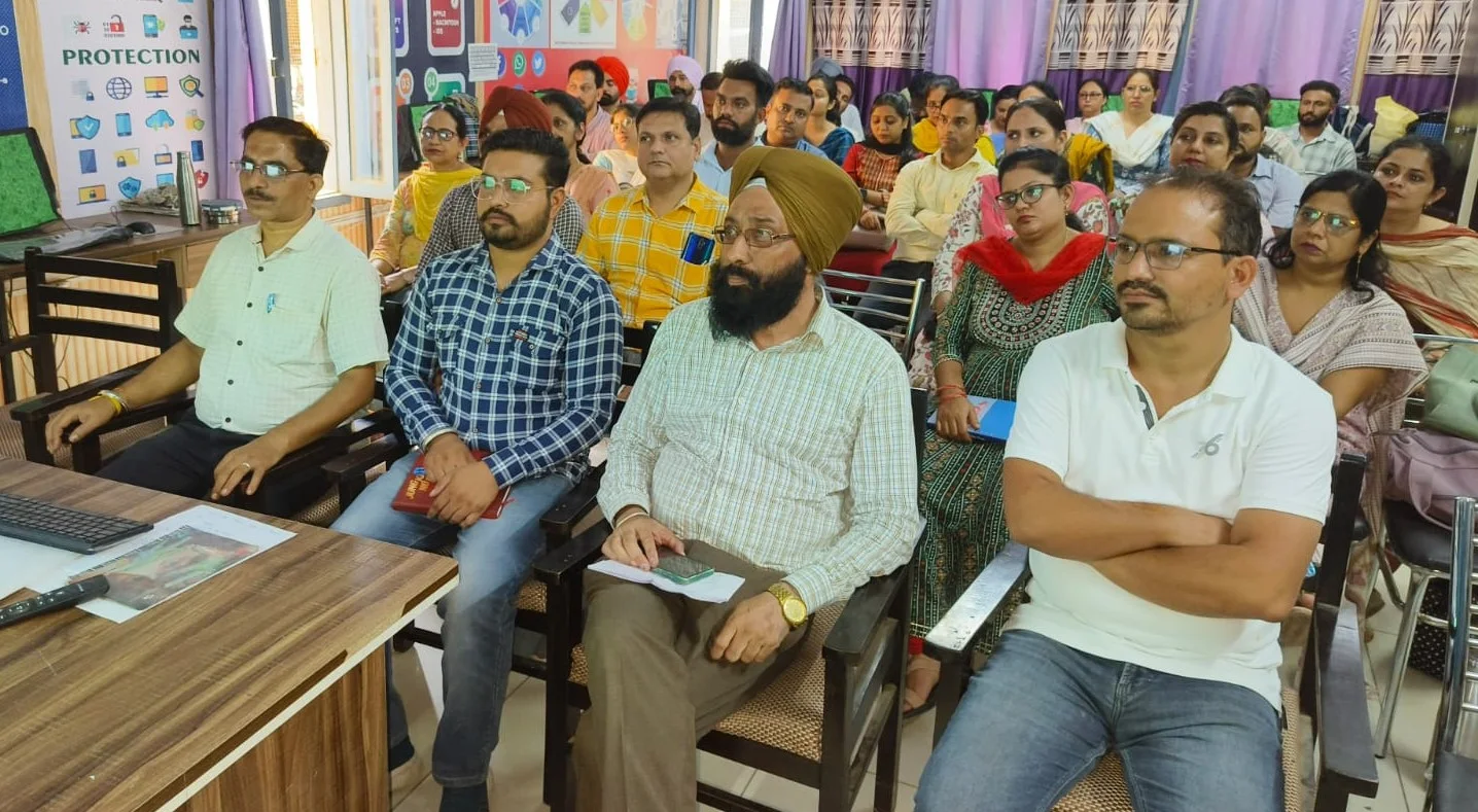 ਜਿਲ੍ਹਾ ਬਰਨਾਲਾ ਵਿੱਚ ਬਿਜਨਸ ਬਲਾਸਟਰ ਟ੍ਰੇਨਿੰਗ ਕਰਵਾਈ