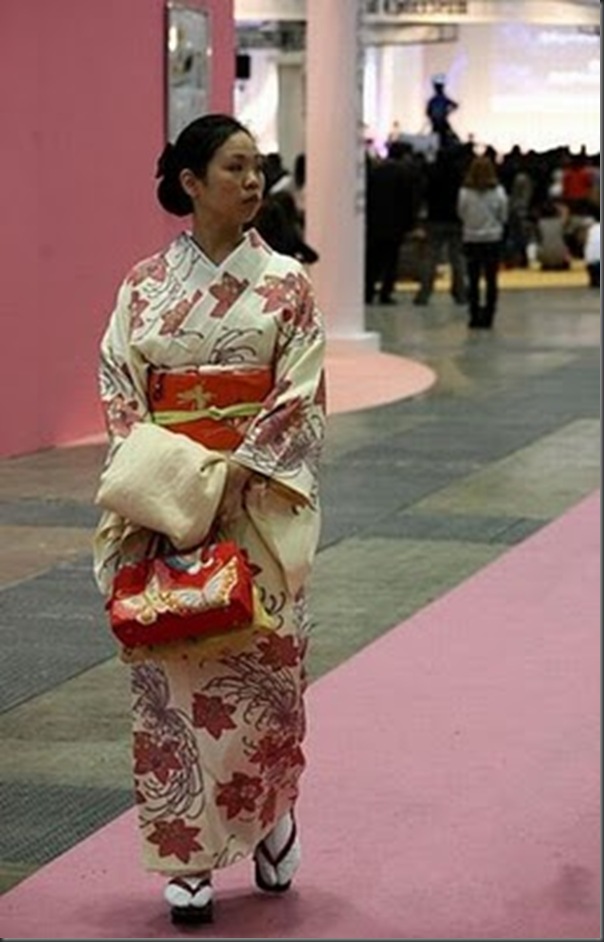 A moda na rua das garotas japonesa (17)