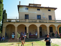 Galeria oberta des del jardí de Can Rabassa