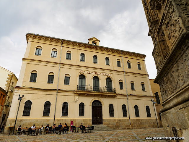 Seminario Mayor - Plasencia, por El Guisante Verde Project