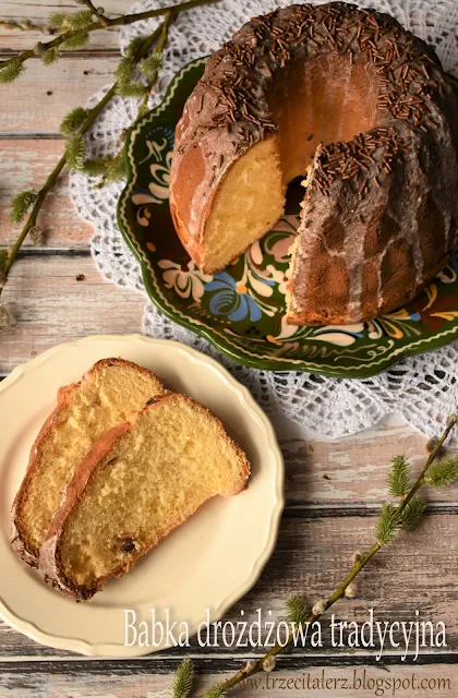 Babka drożdżowa tradycyjna – kuchnia podkarpacka