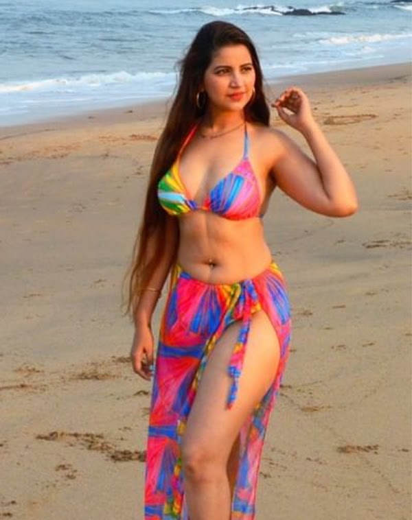 Jolly Bhatia bikini indian tv actress