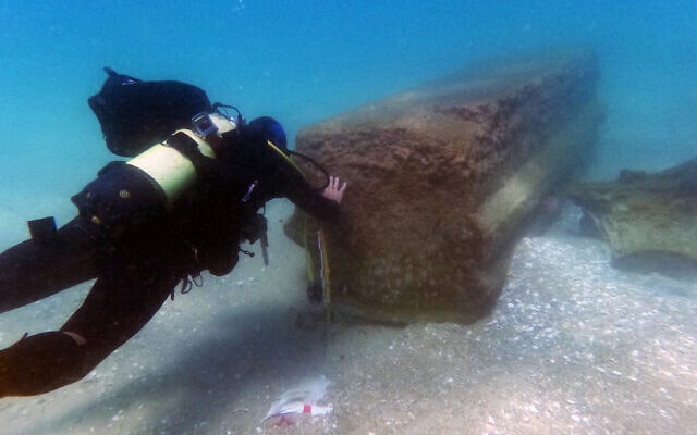 Καταιγίδες αποκαλύπτουν πολύτιμο φορτίο μαρμάρου από ναυάγιο 1.800 ετών στη Μεσόγειο