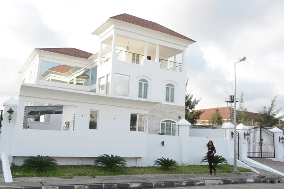 Linda ikeji white house