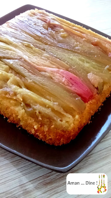 Gâteau renversé à la rhubarbe