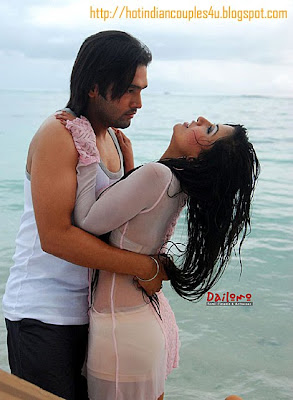 http://hotindiancouples4u.blogspot.com/