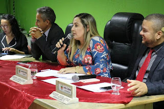 PRESIDENTE VEREADORA LUCIENE SOARES APRESENTA PROJETO QUE VERSA SOBRE ILUMINAÇÃO PUBLICA