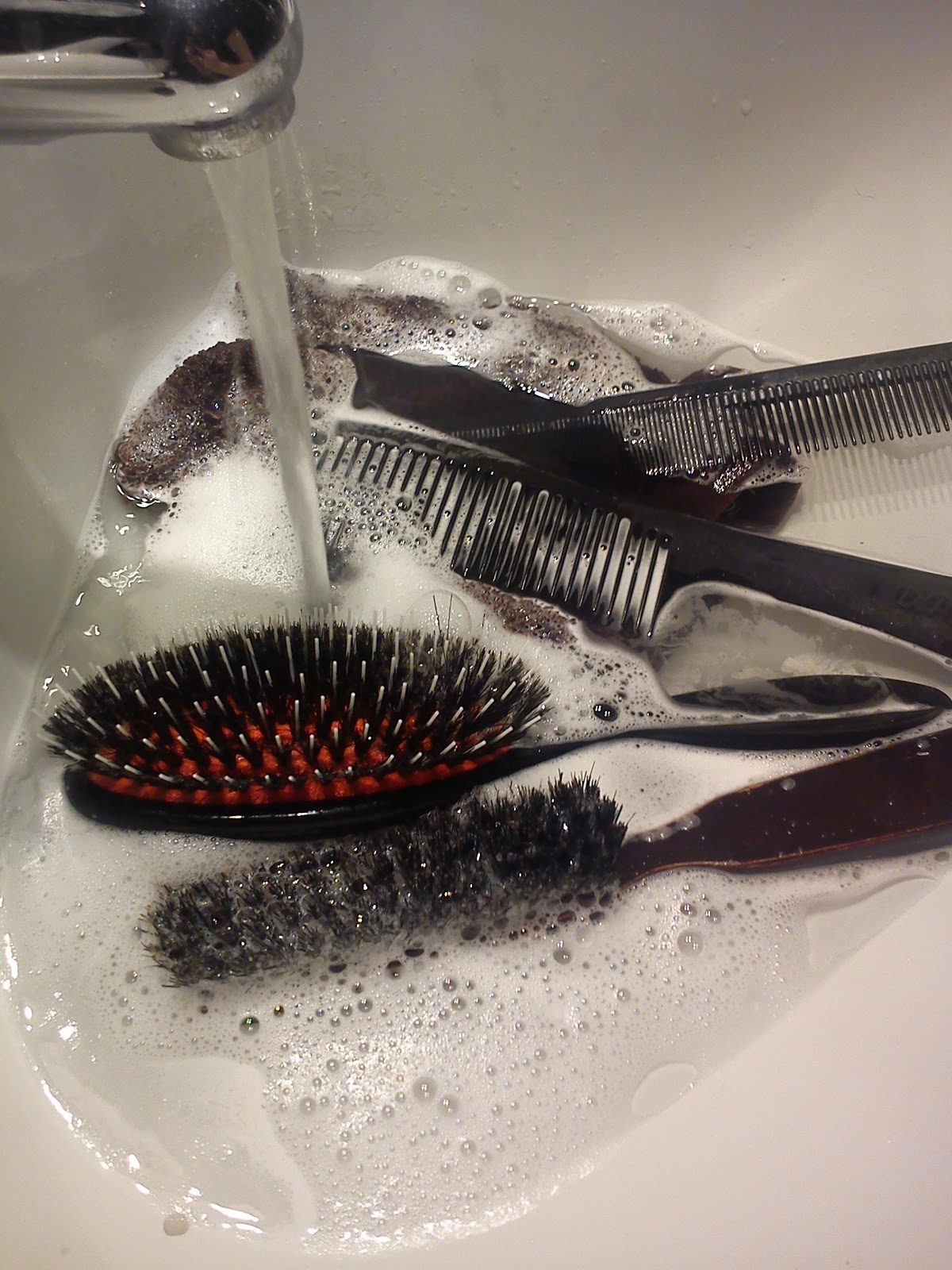 Matériel de coiffure Ciseaux tondeuses sèche cheveux fers à lisser - Materiel De Coiffure Professionnel