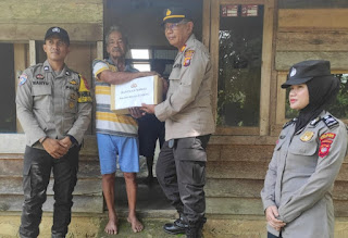 Polsek Boyan Tanjung Berbagi, Lansia, Disabilitas, Yatim Piatu hingga Warga yang Kehilangan Mata Pencaharian Diberi