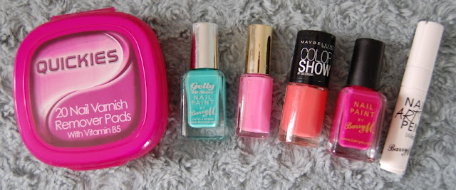 Holiday nail items