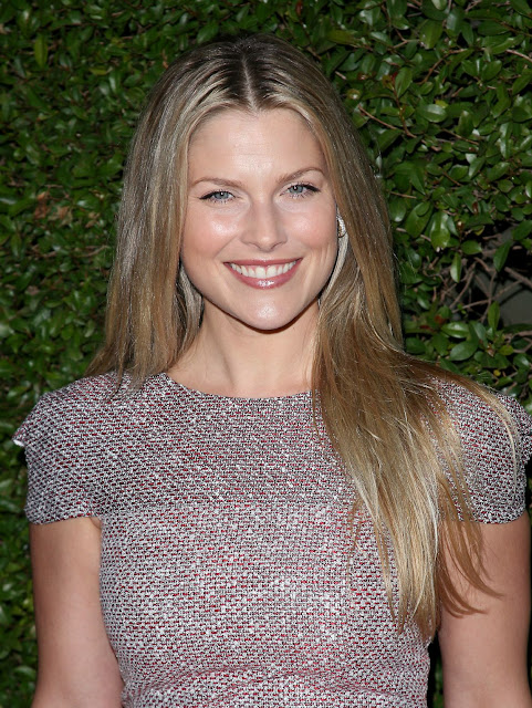Hot Ali Larter Poses At Beauty Culture Event 2011 Pictures