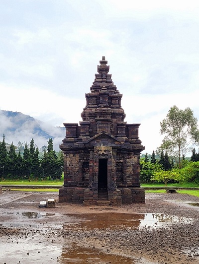 Candi Sembadra