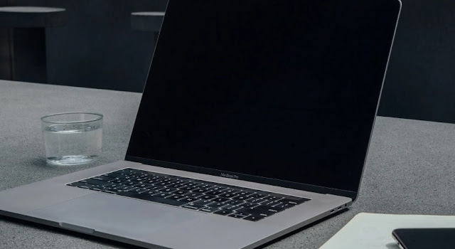4 Cara Mengatasi Laptop Tidak Menyala Dengan Layar Hitam Padahal Indikator Hidup