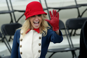 https://de.wikipedia.org/wiki/Kellyanne_Conway