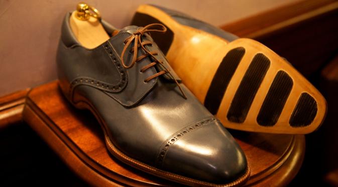10 Sepatu Pria  Termahal  di Dunia Goen Journey
