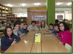 2012 -12 xuño-club de lectura - convite sala profes (Fina-Luz-Ci 008