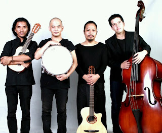  Payung Teduh merupakan grup band alternatif Indonesia beraliran fusi antara Folk GRATIS! Kumpulan Lagu Payung Teduh Mp3 Album Terlengkap Lagu Lama Dan Baru