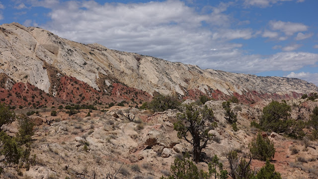 Waterpocket Fold, vlakbij de ingang van Capitol Reef