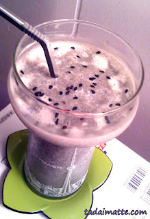 Black sesame kurogoma smoothie or latte