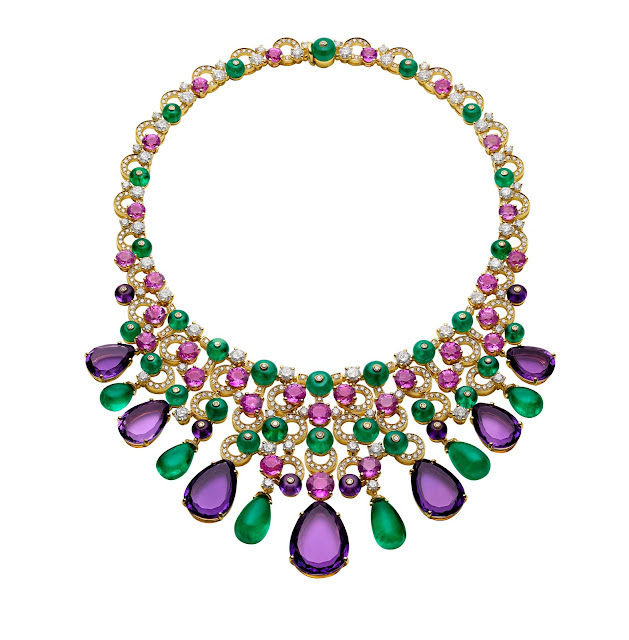 bulgari emerald and gold jewelry
