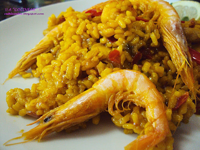 Arroz con pollo y gambas